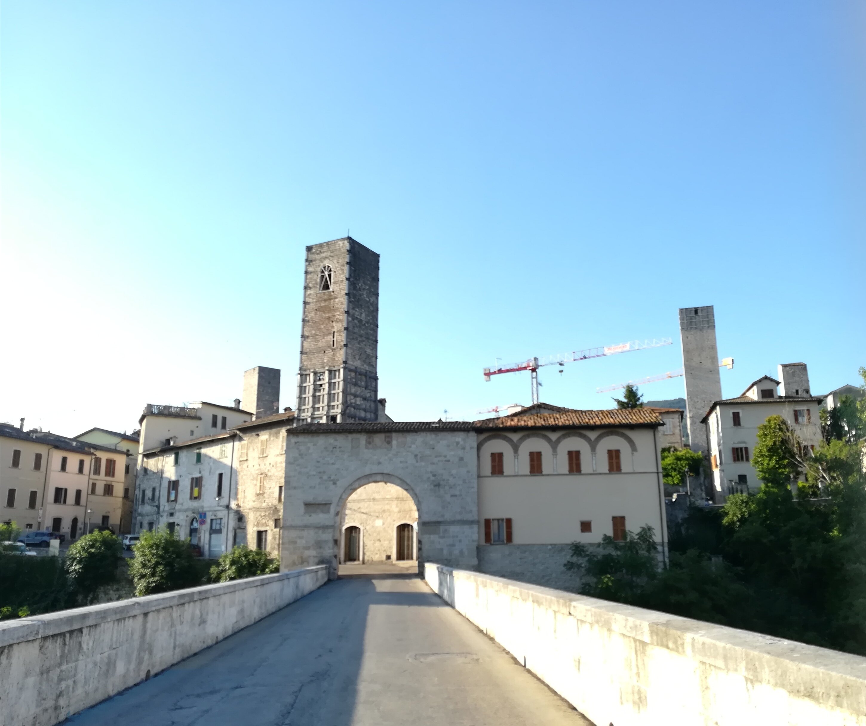 Esercizi: Imperativo e Verbi Riflessivi 2 Esercizi: Imperativo e Verbi Riflessivi 2